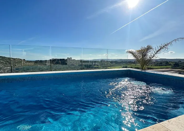 Penthouse In Mellieha With Private Pool & Large Terraces