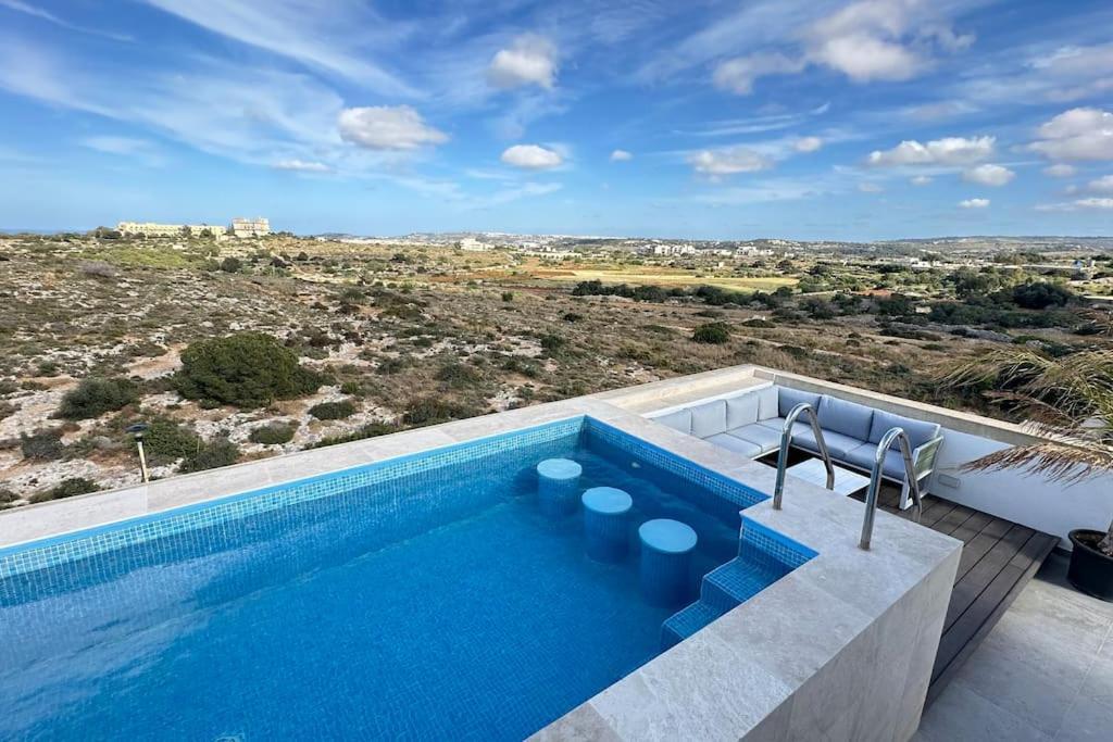 Penthouse In With Private Pool & Large Terraces Apartman