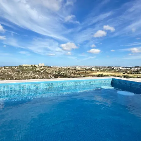 Penthouse In Mellieha With Private Pool & Large Terraces Apartment Exterior photo