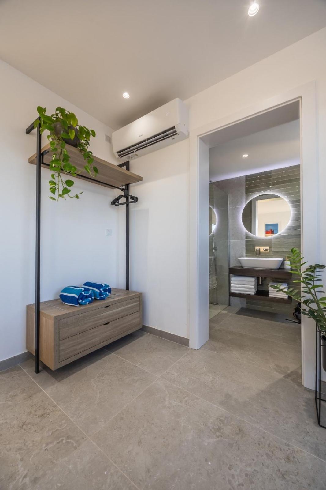 Penthouse In With Private Pool & Large Terraces Меллиеха