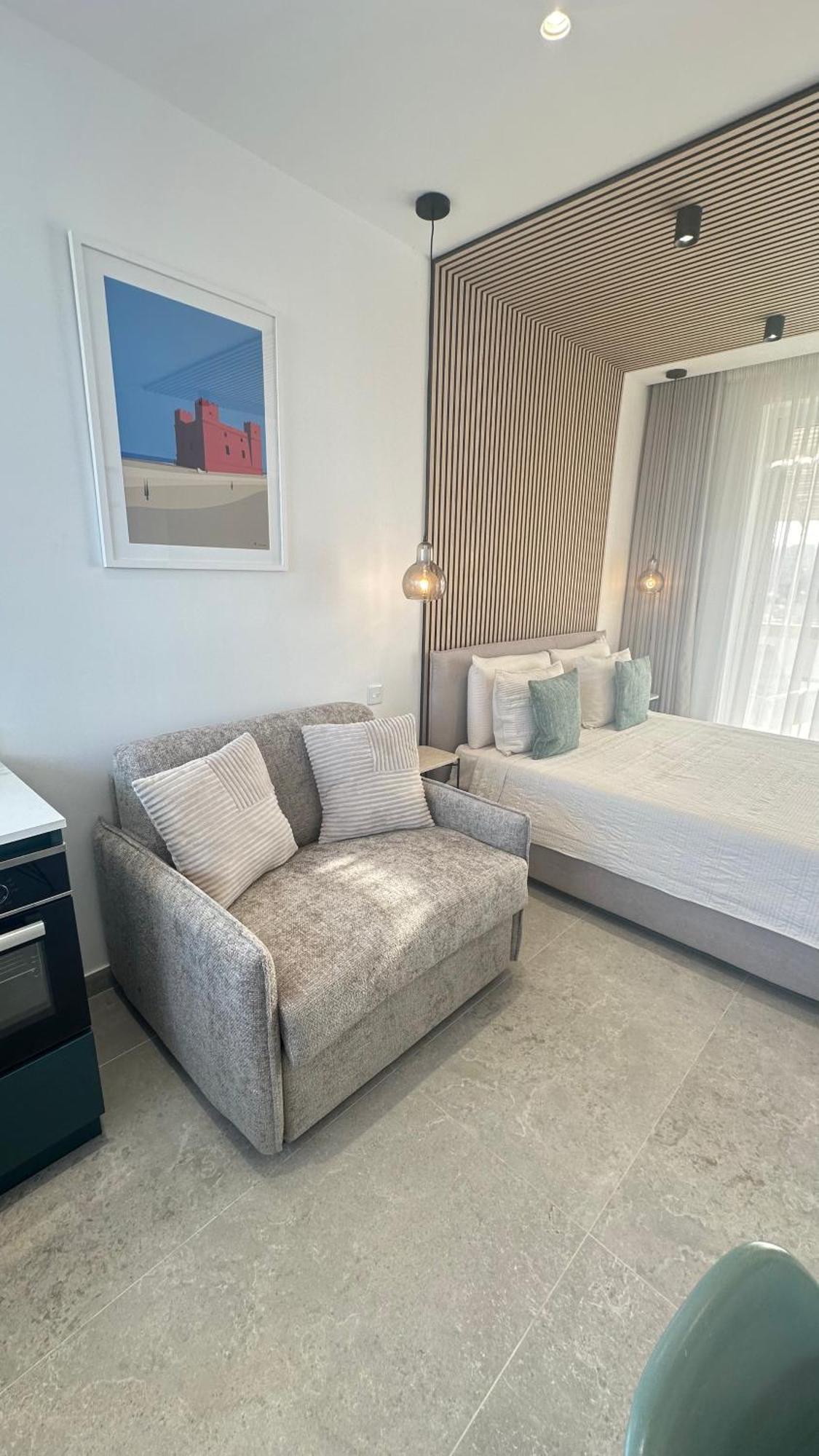 Penthouse In With Private Pool & Large Terraces Меллиеха